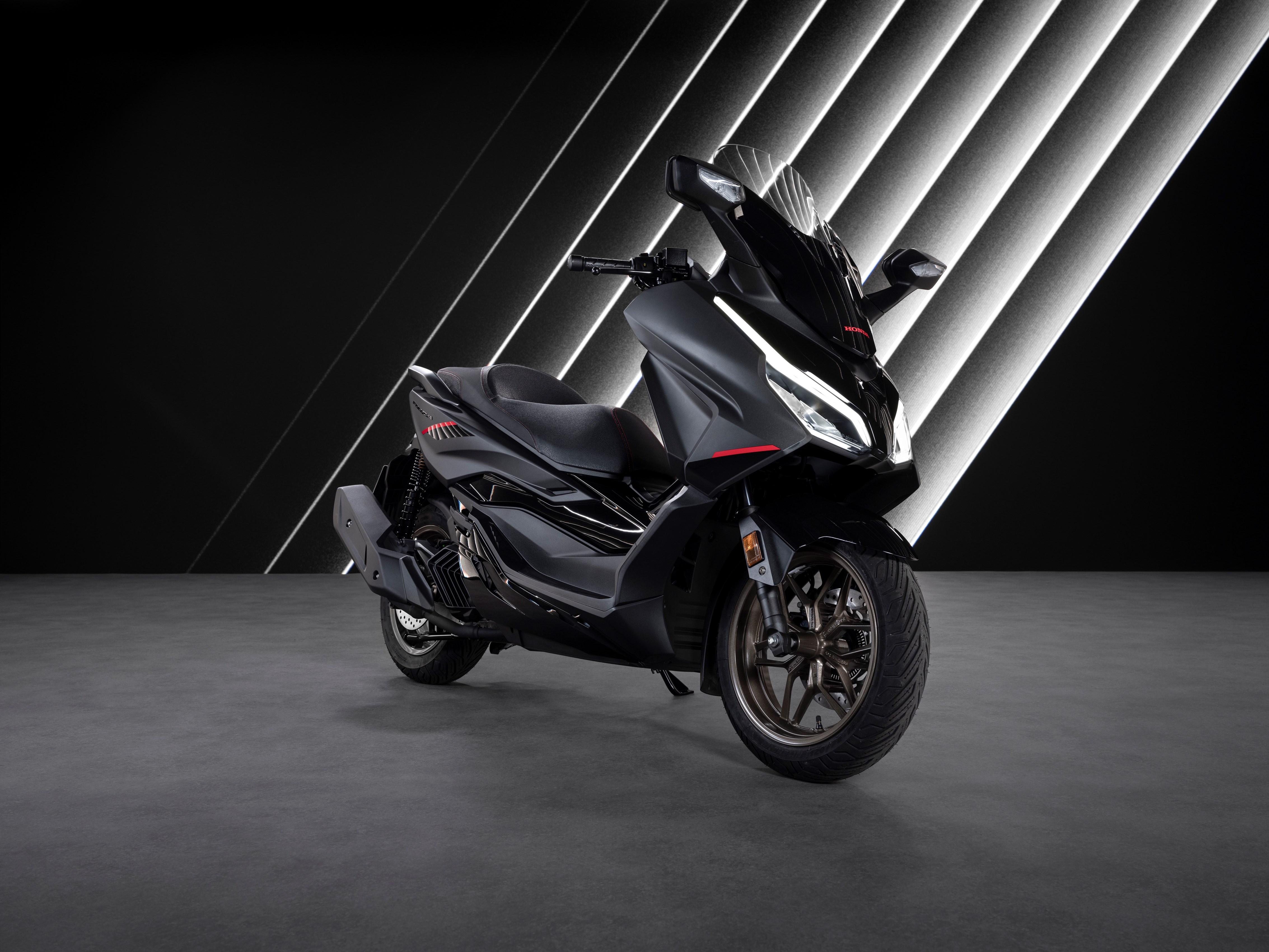 SRK 912 RR