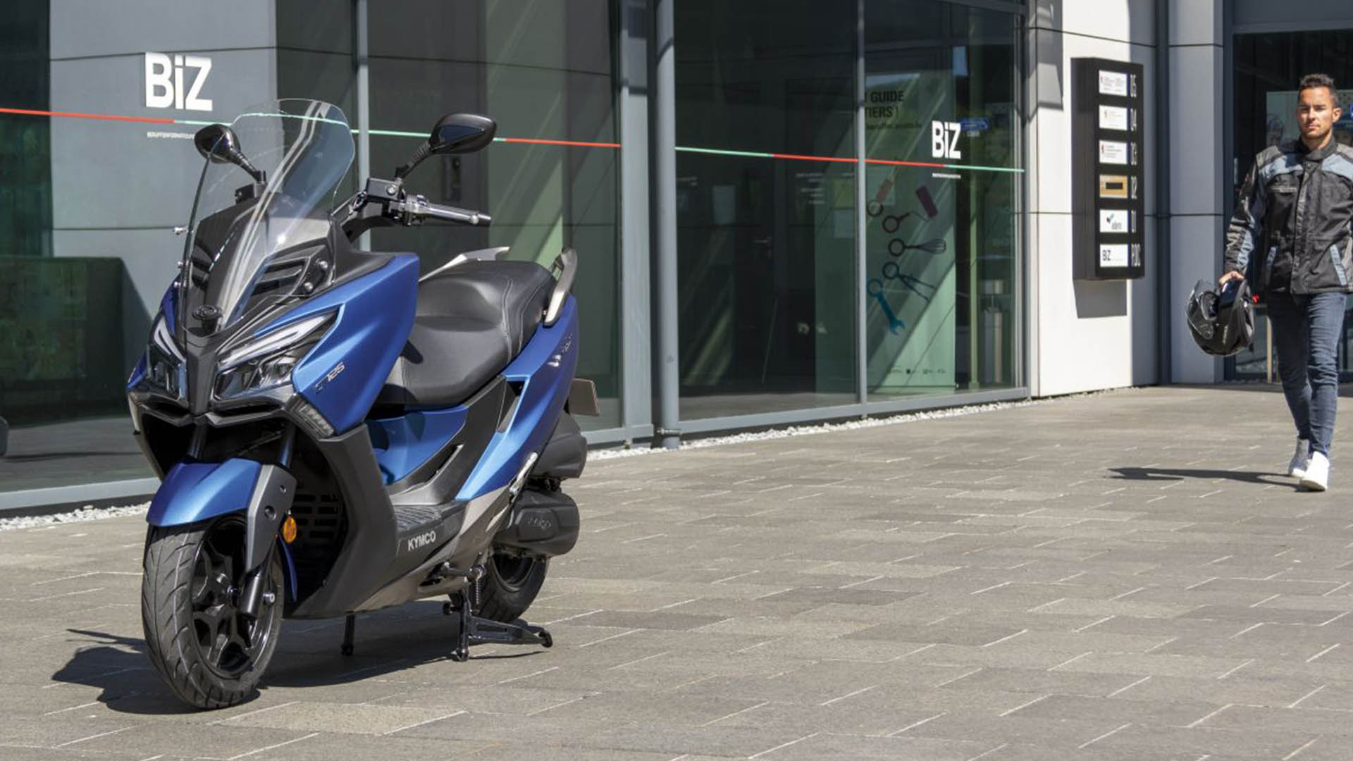 Moto QJ 3